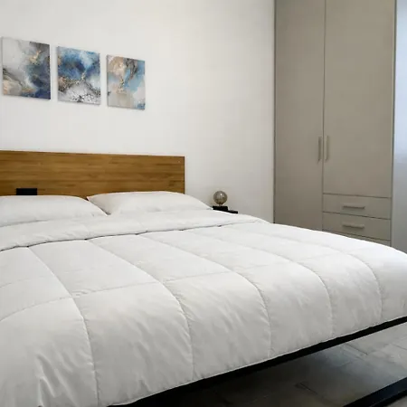 Design House - Terrace & Private Parking 베르가모