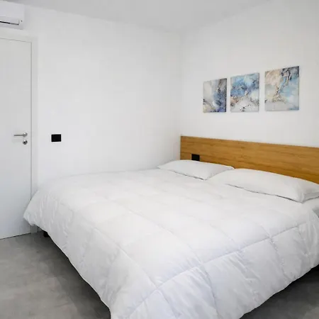 Design House - Terrace & Private Parking 베르가모